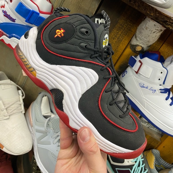 Nike Air Penny 2 - Picture 2 of 3